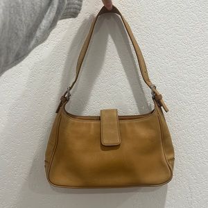 coach shoulder bag